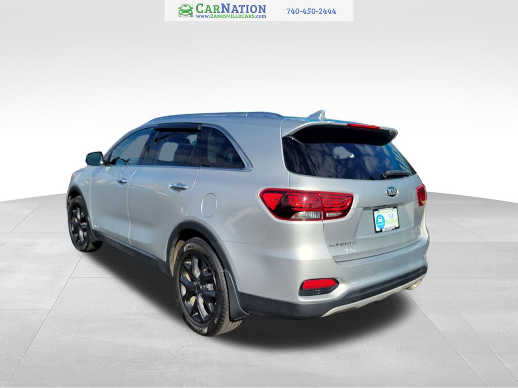 2019 Kia Sorento EX photo 2