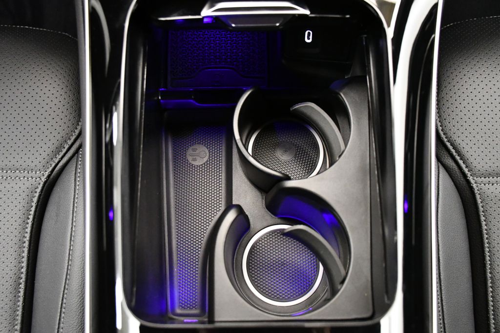 Thumbnail: 2025 Mercedes-Benz GLC - 28