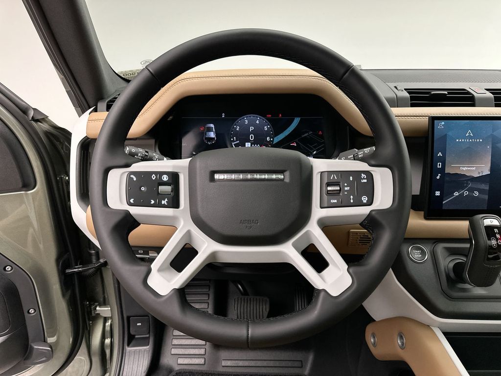 Thumbnail: 2025 Land Rover Defender - 14