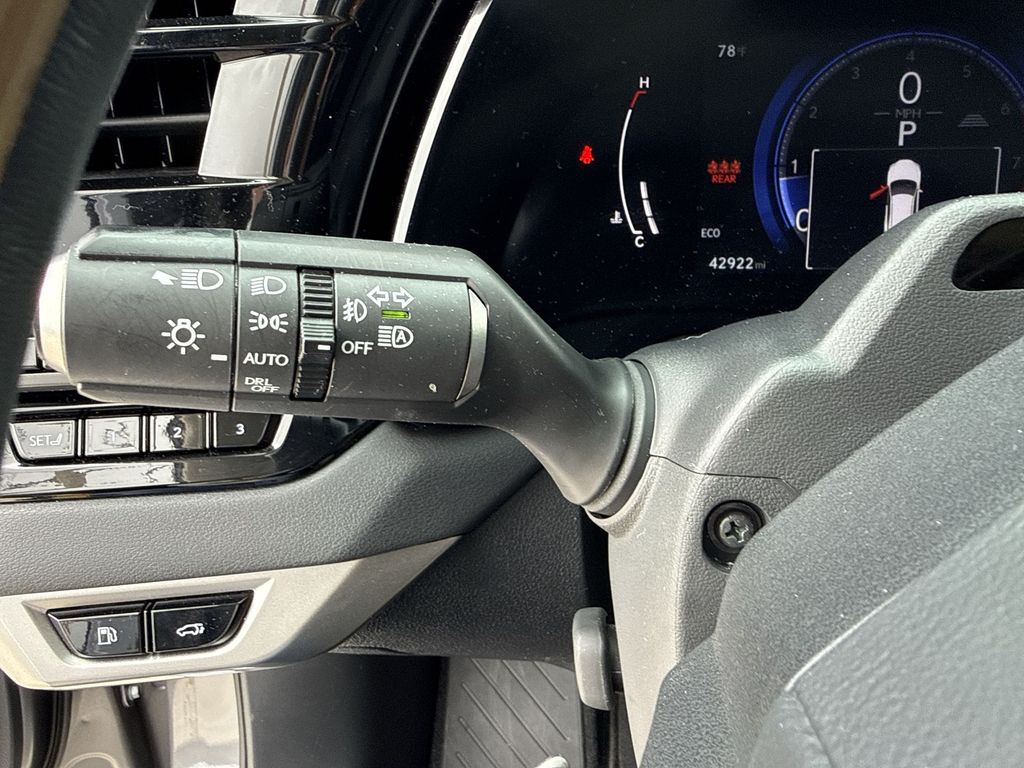 Thumbnail: 2023 Lexus RX - 28