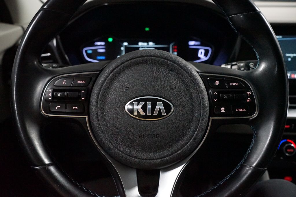Thumbnail: 2020 Kia Niro - 12