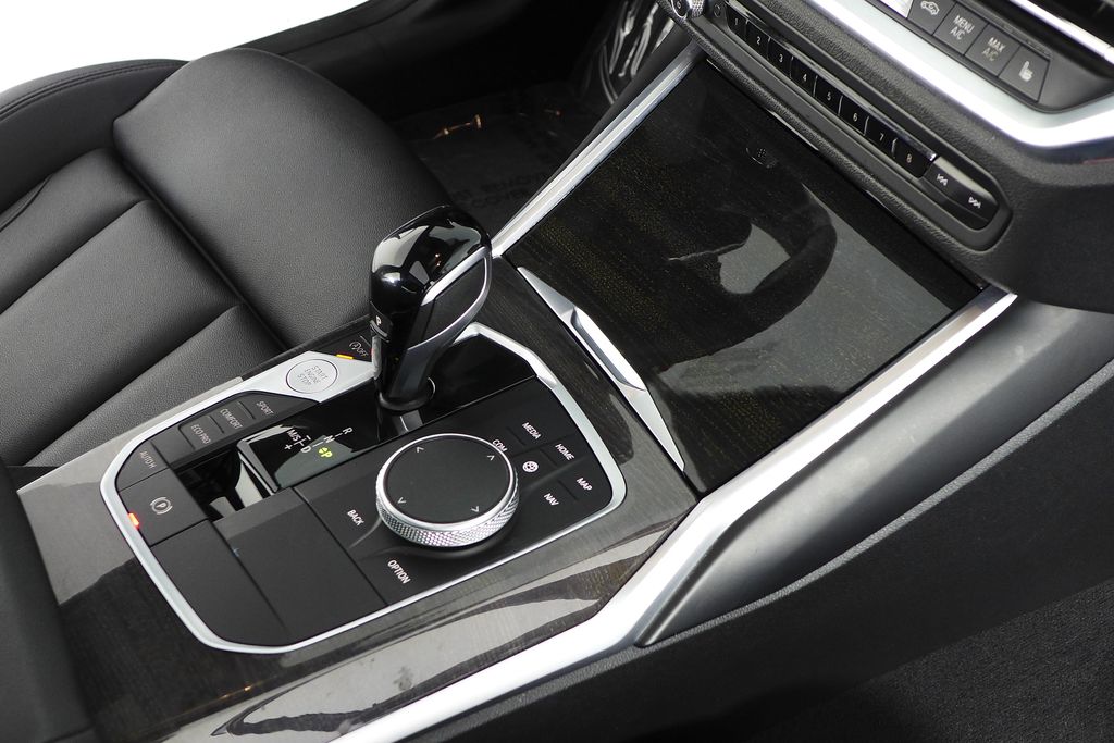 Thumbnail: 2019 BMW 3 Series - 15