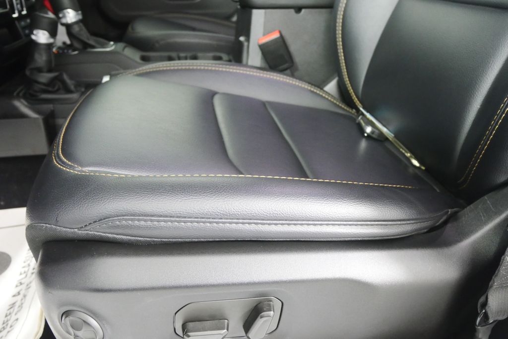 Thumbnail: 2024 Jeep Wrangler - 9