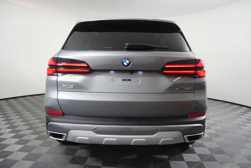 Thumbnail: 2026 BMW X5 - 4