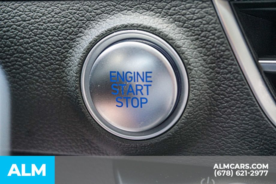 Used 2024 Silver Hyundai SEL image 44