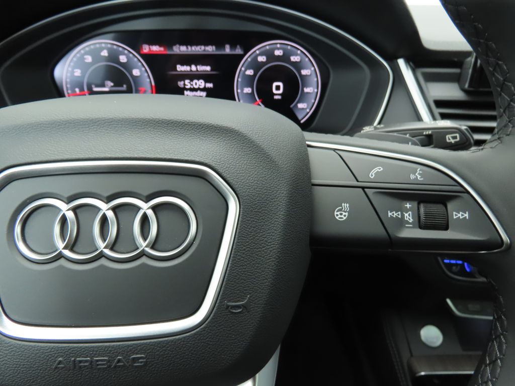 2025 Audi Q5 e Premium Plus 13