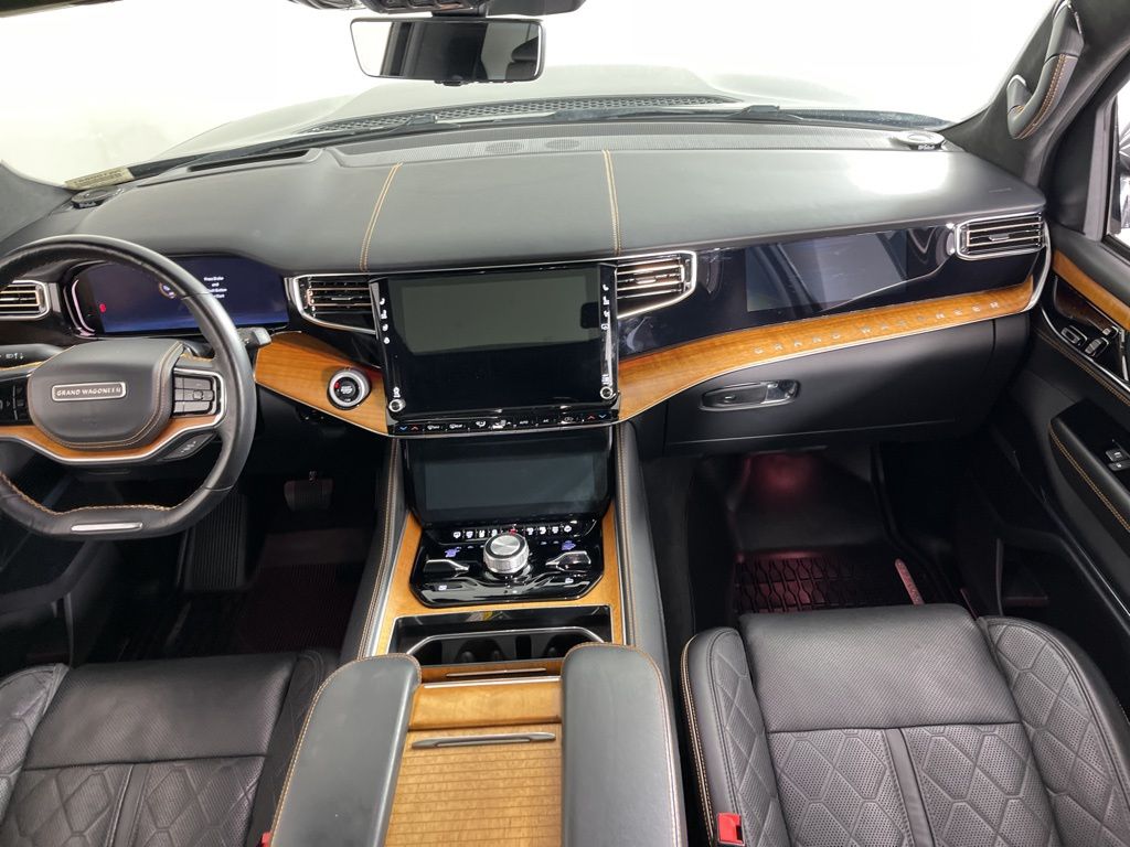 Thumbnail: 2022 Jeep Grand Wagoneer - 19