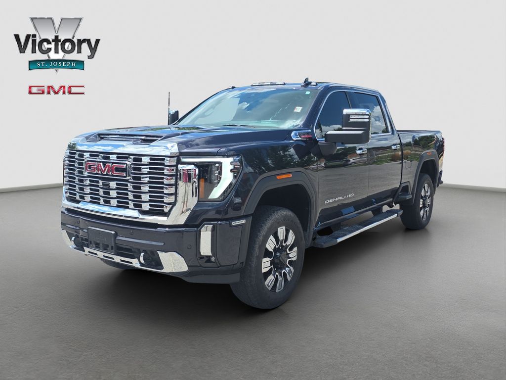 Used 2025 Silver GMC Denali image 3