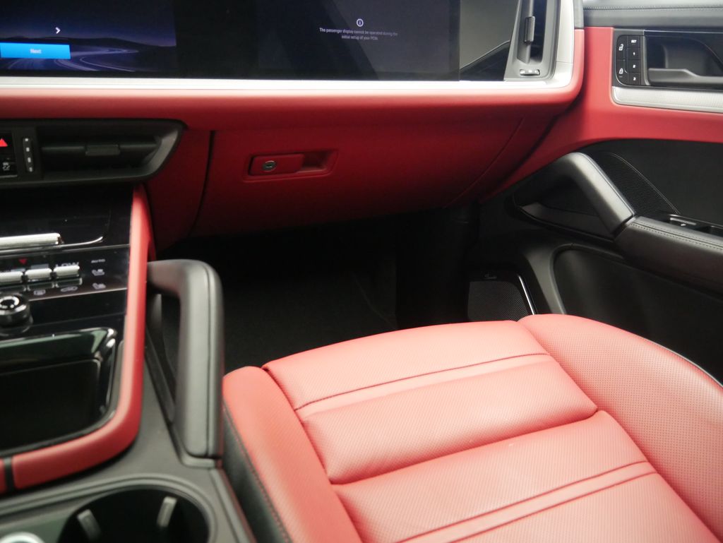 Thumbnail: 2026 Porsche  - 27