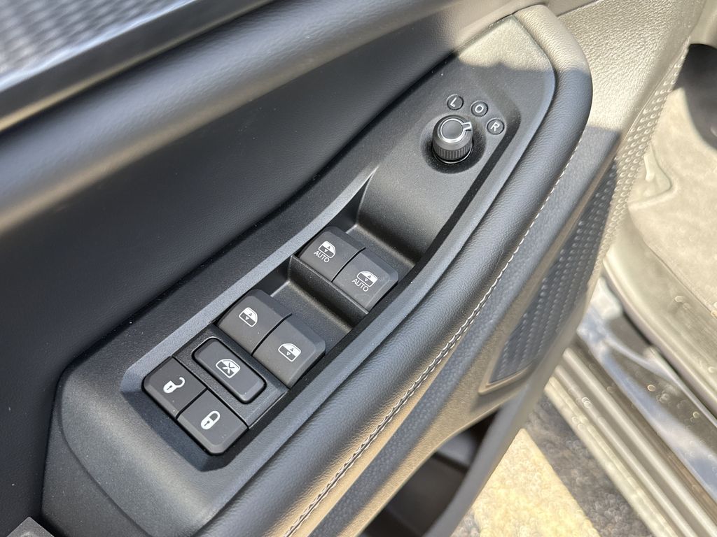 2026 Jeep Grand Cherokee Laredo - 10