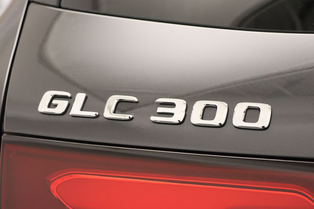 Thumbnail: 2024 Mercedes-Benz GLC - 9