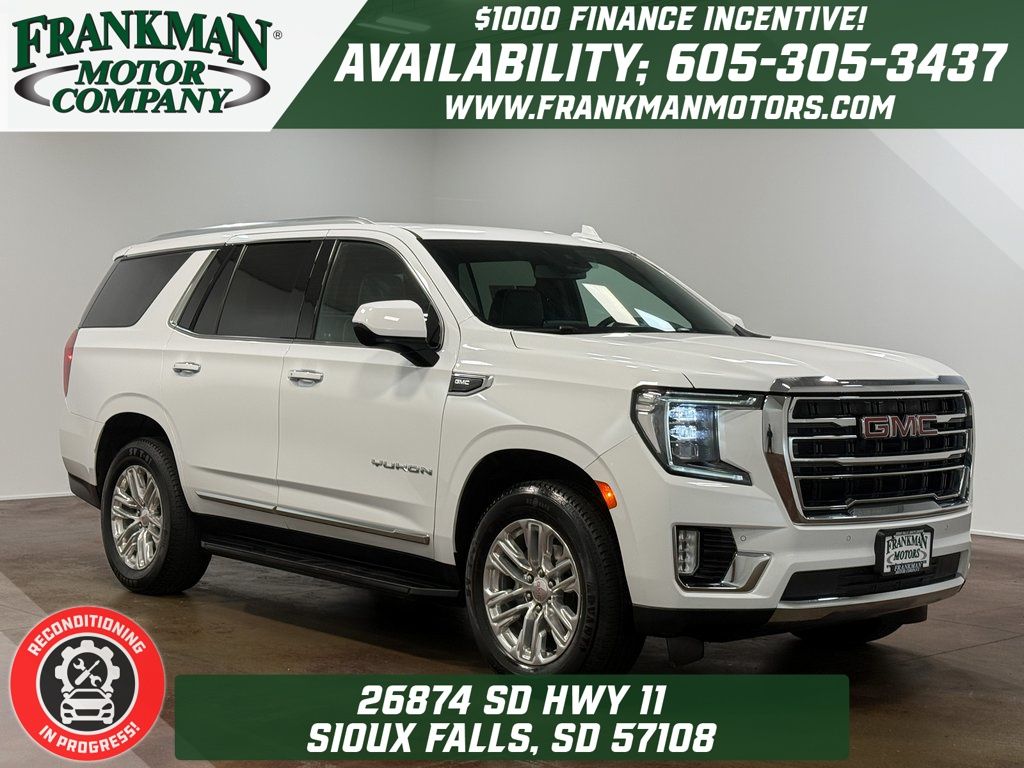Summit White 2024 GMC Yukon SLT 4WD SUV / Crossover Four-Wheel Drive