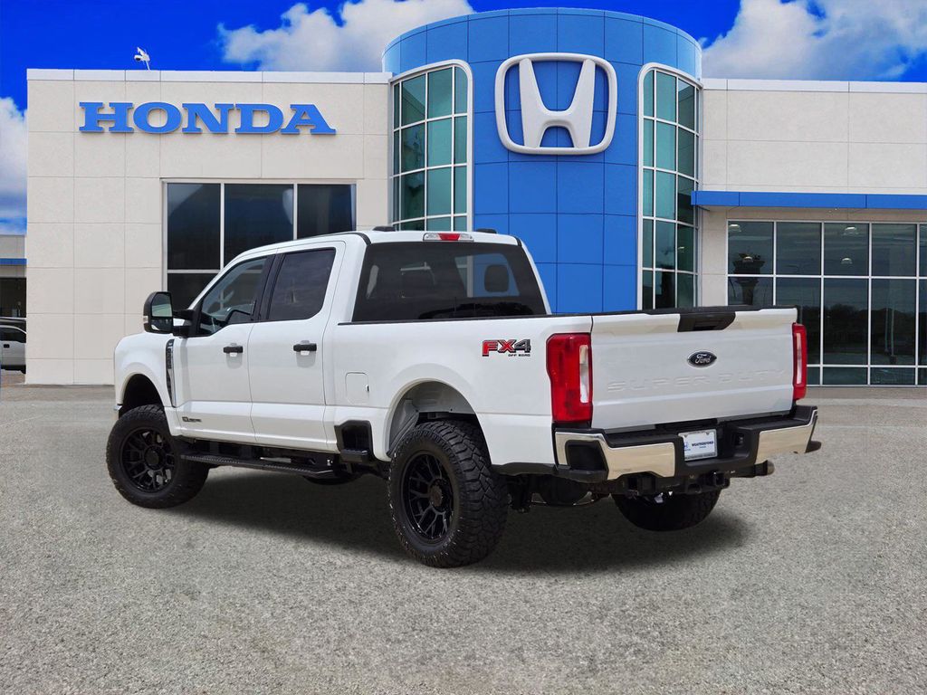 Used 2024 Ford F-250SD Truck