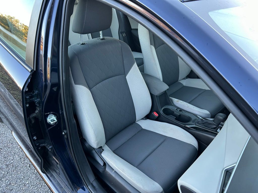 Thumbnail: 2025 Toyota Corolla - 15