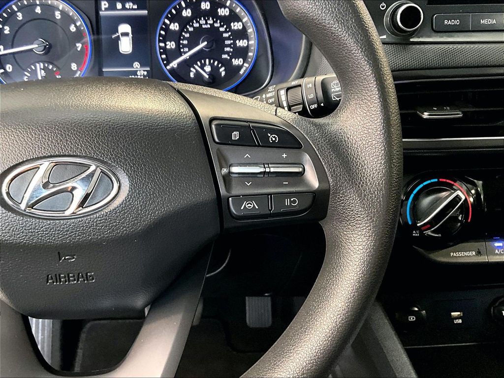 2022 Hyundai Kona — photo 25