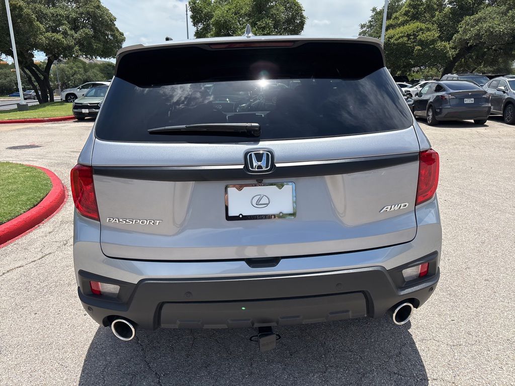 Thumbnail: 2023 Honda Passport - 4