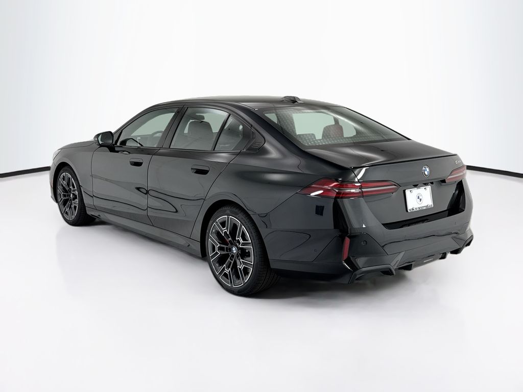 Thumbnail: 2027 BMW 5 Series - 7