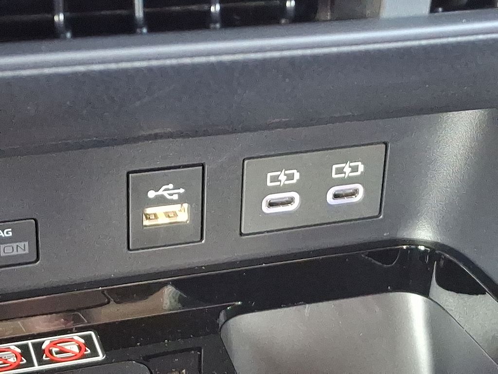 Thumbnail: 2025 Toyota Camry - 27