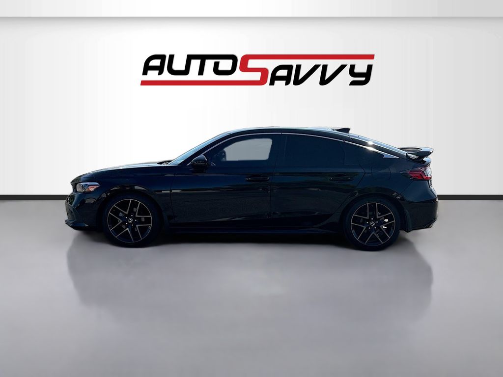 View vehicle photo 4