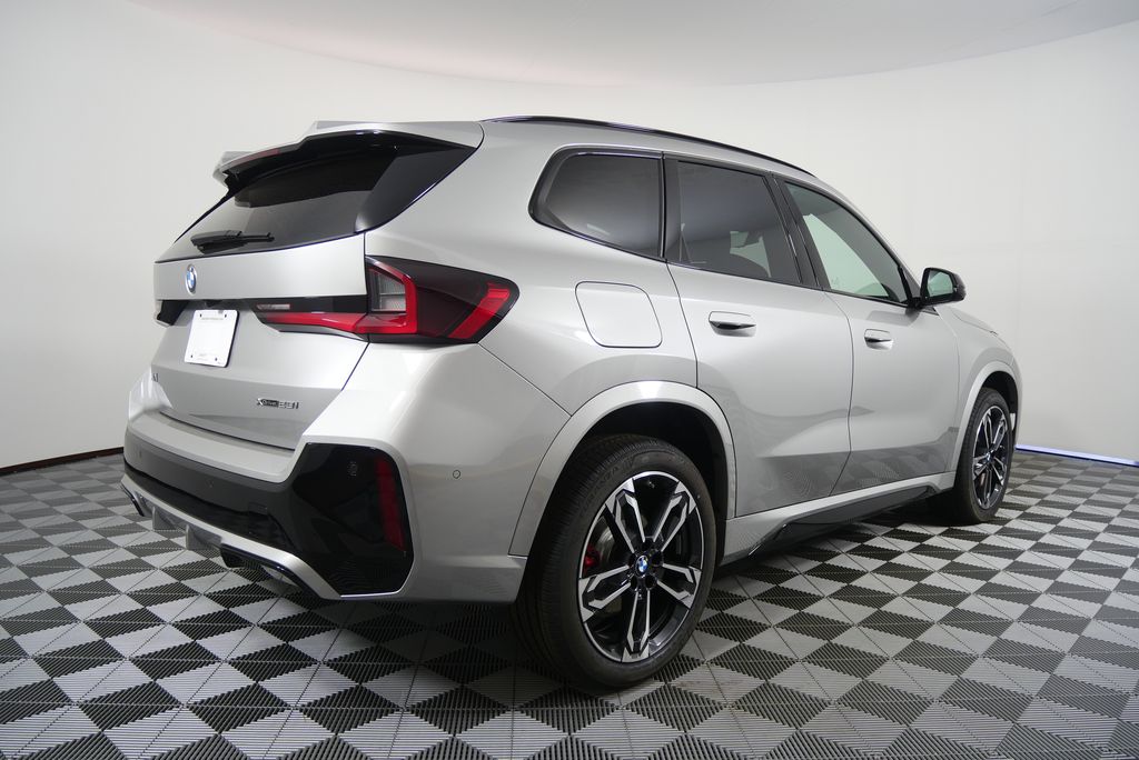 Thumbnail: 2026 BMW X1 - 3