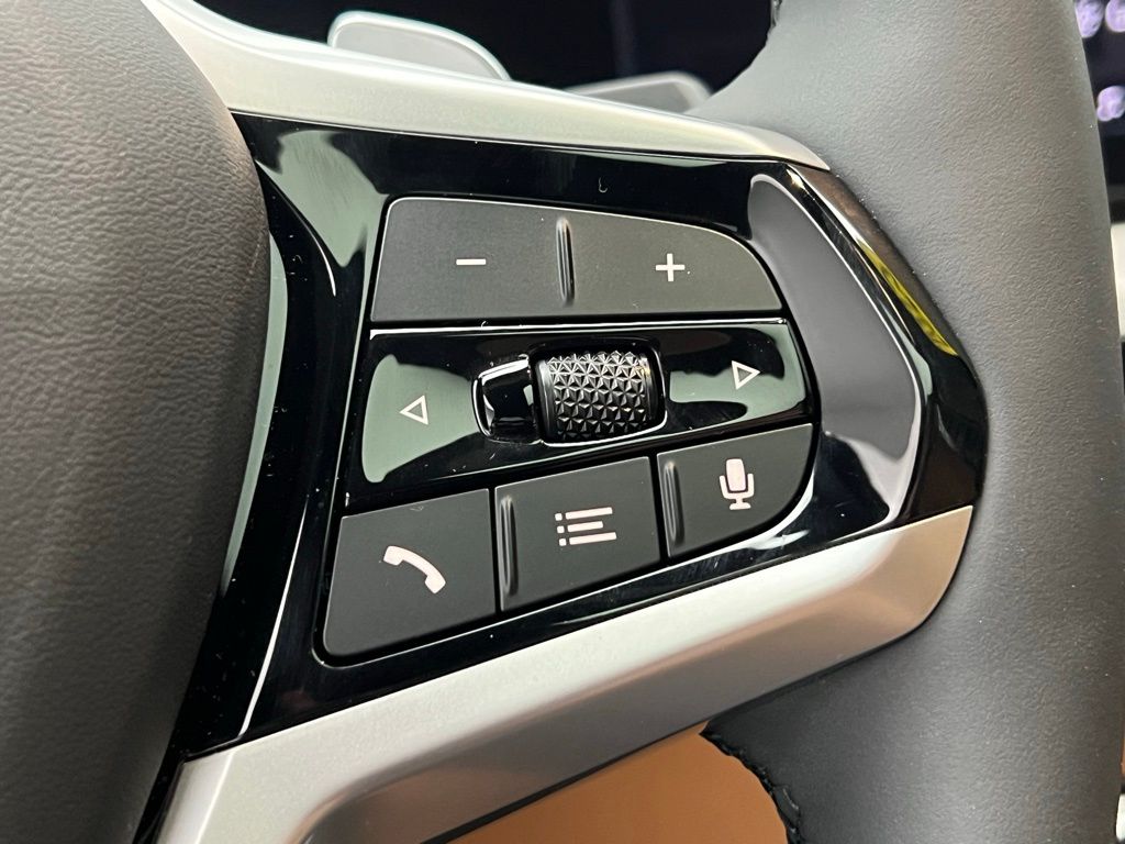 Thumbnail: 2025 BMW 3 Series - 18