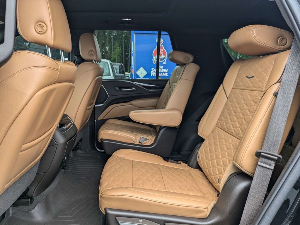 2022 Cadillac Escalade Sport