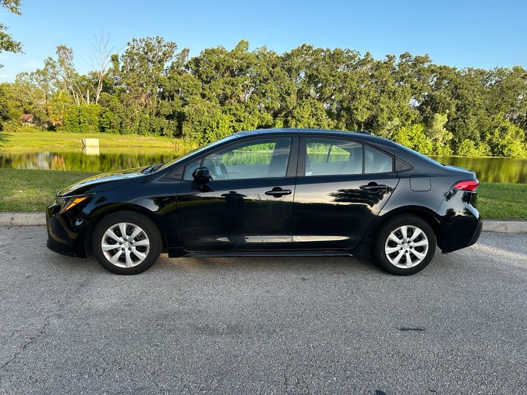 2024 Toyota Corolla LE 2