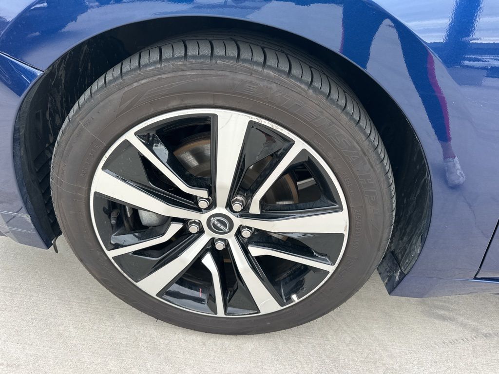 2023 Deep Blue Pearl Nissan Maxima SV FWD Sedan