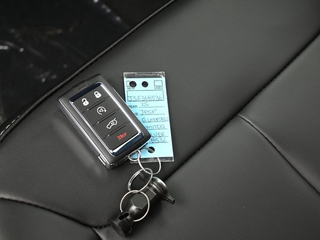 New 2025 Silver Zynith Jeep Limited image 18