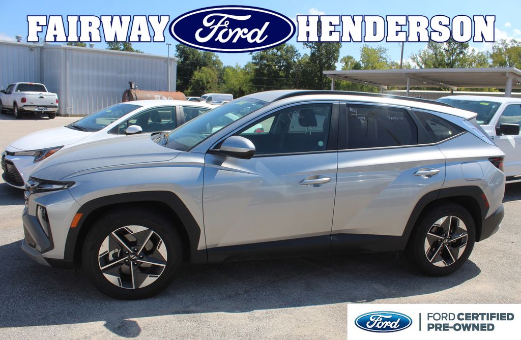 Shimmering Silver 2025 Hyundai Tucson SUV / Crossover Front-Wheel Drive 8-Speed Automatic