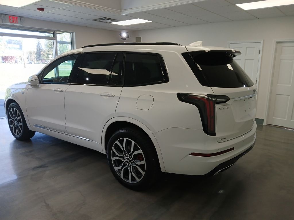 used 2024 Cadillac XT6 car, priced at $48,500