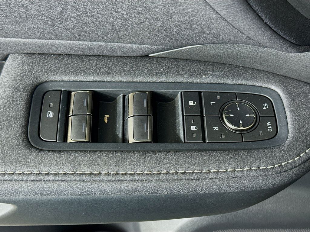 Thumbnail: 2025 Lexus TX - 18