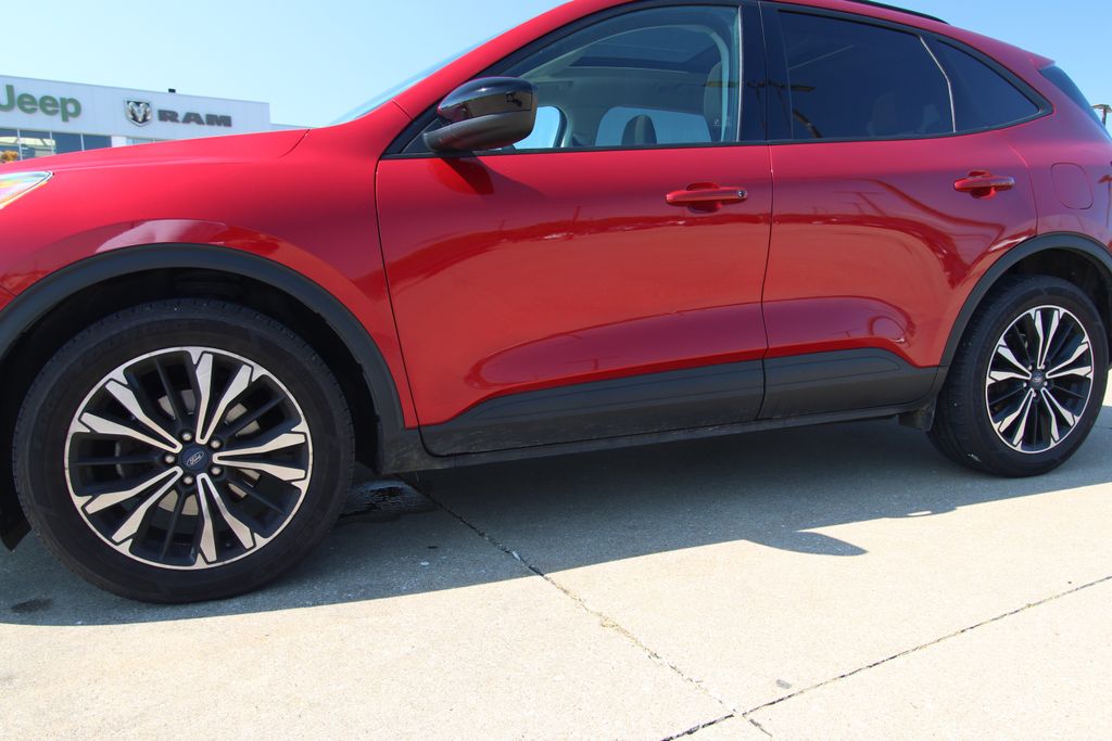 Used 2021 Ford Escape SUV