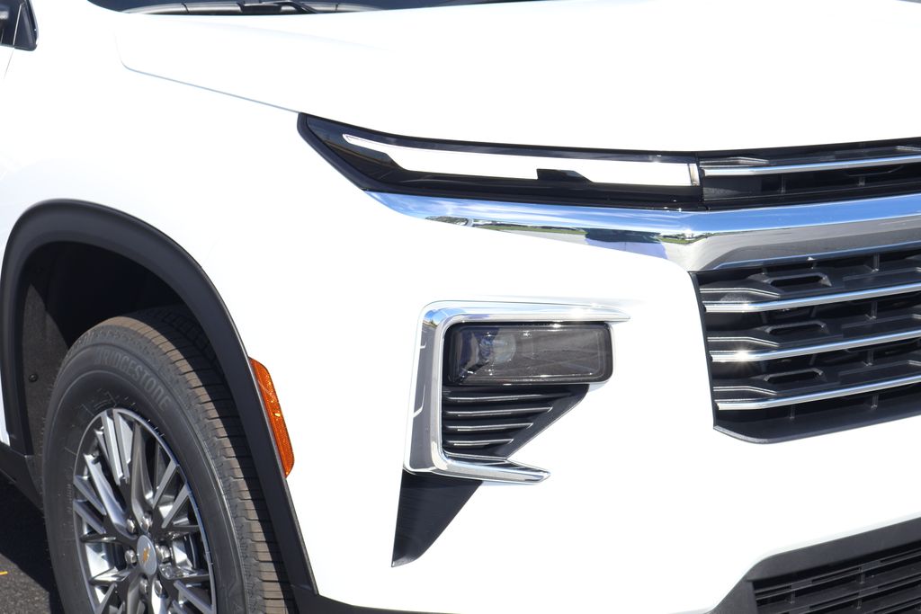 Thumbnail: 2026 Chevrolet Traverse - 3