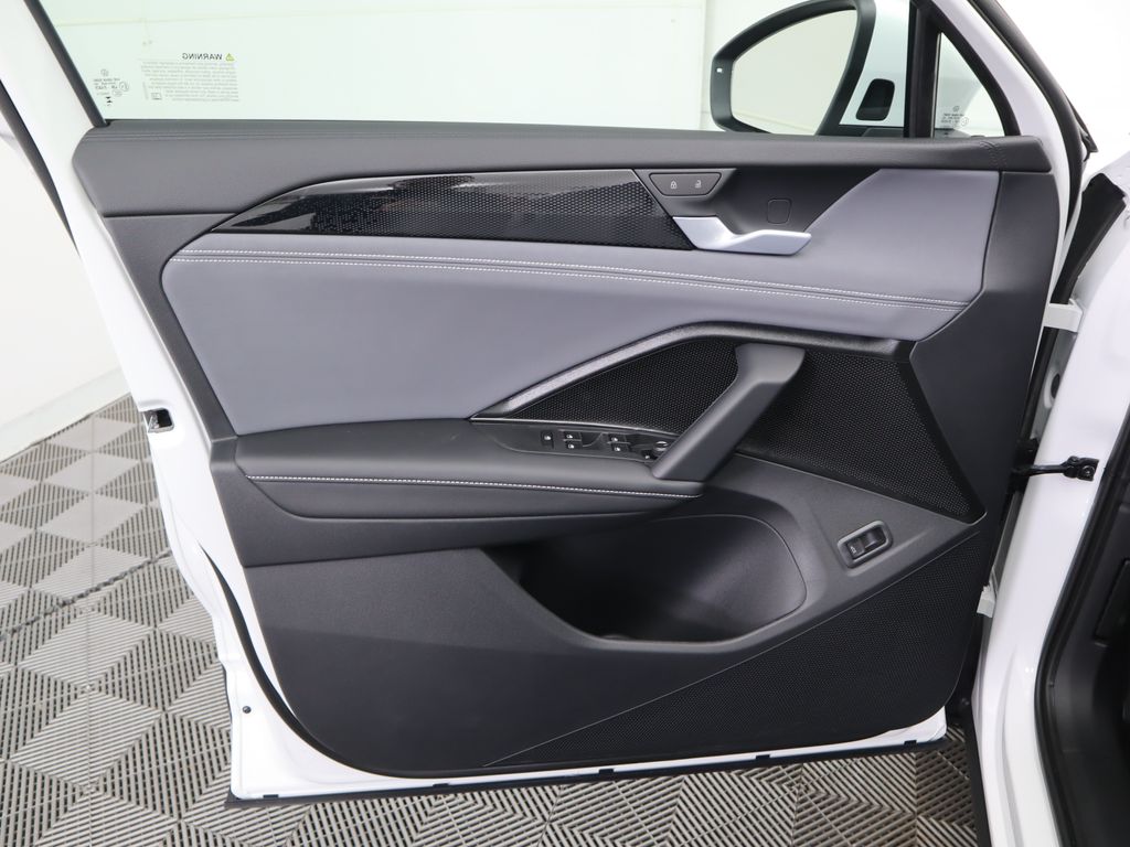 Thumbnail: 2026 Volkswagen Tiguan - 24