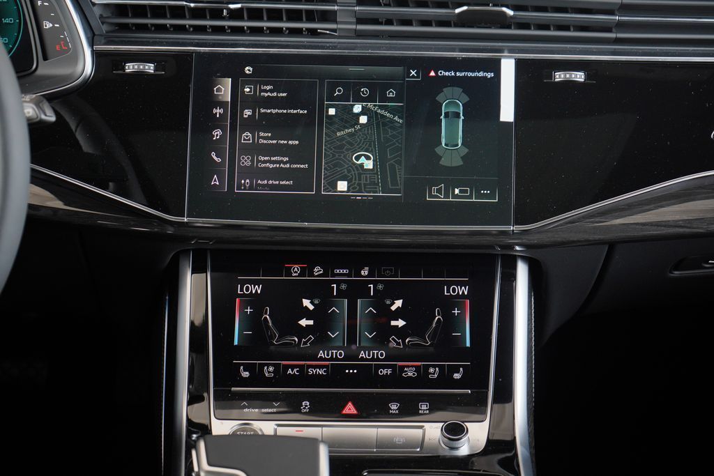 Thumbnail: 2026 Audi Q8 - 10