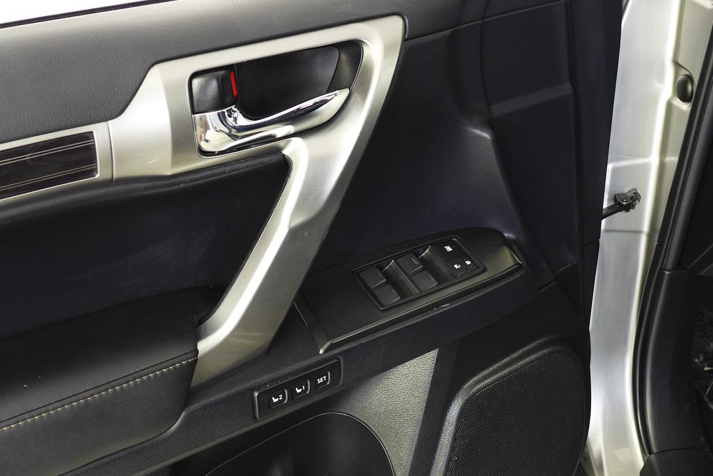 Thumbnail: 2022 Lexus GX - 12