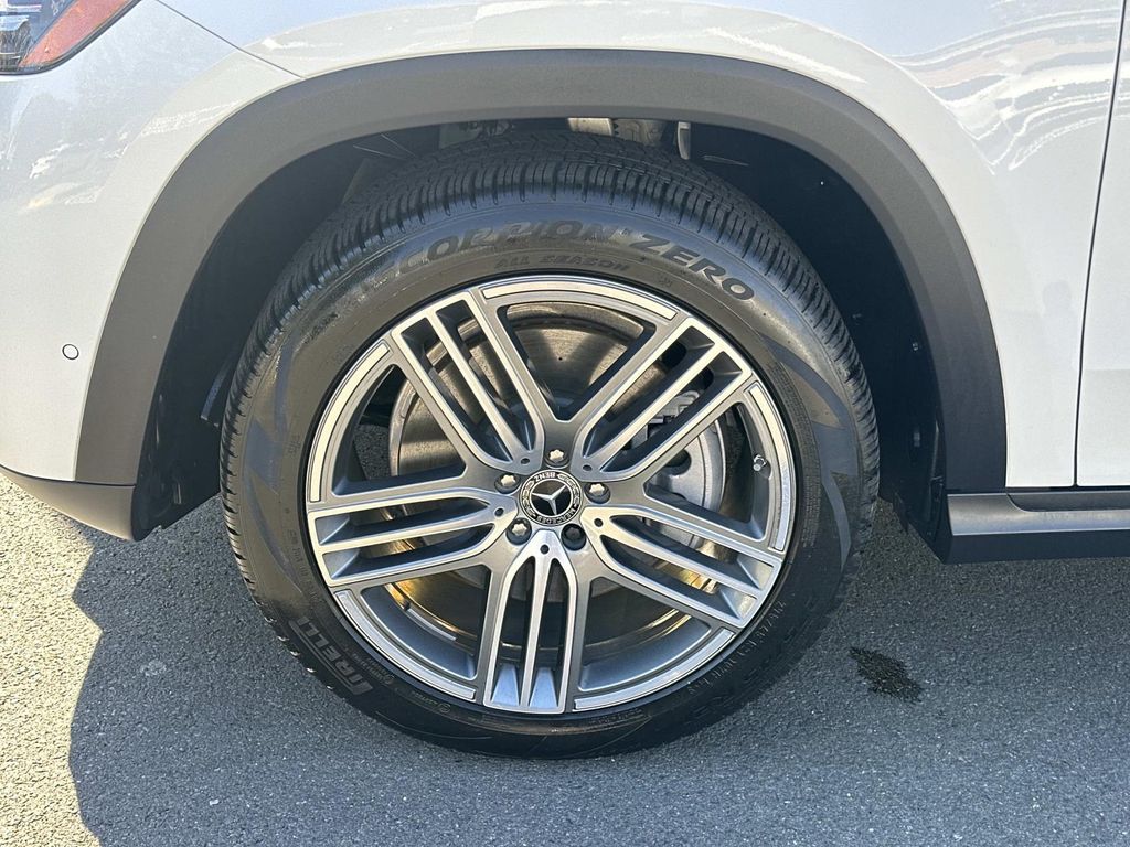 Thumbnail: 2024 Mercedes-Benz GLS - 14