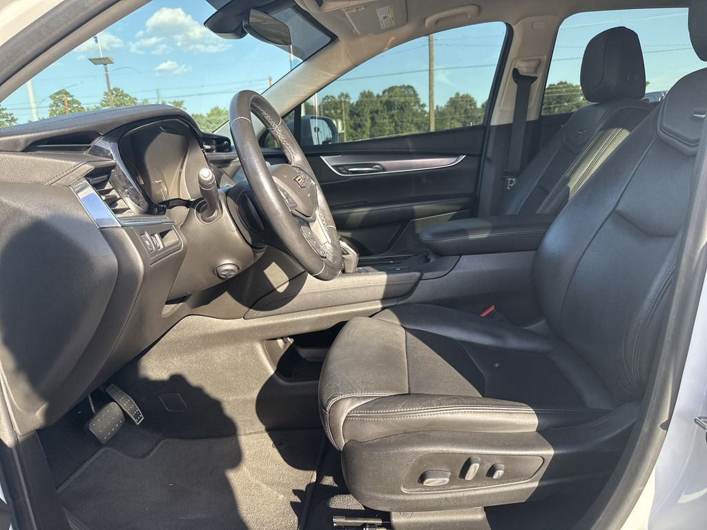 2019 Cadillac XT5 Luxury - 11