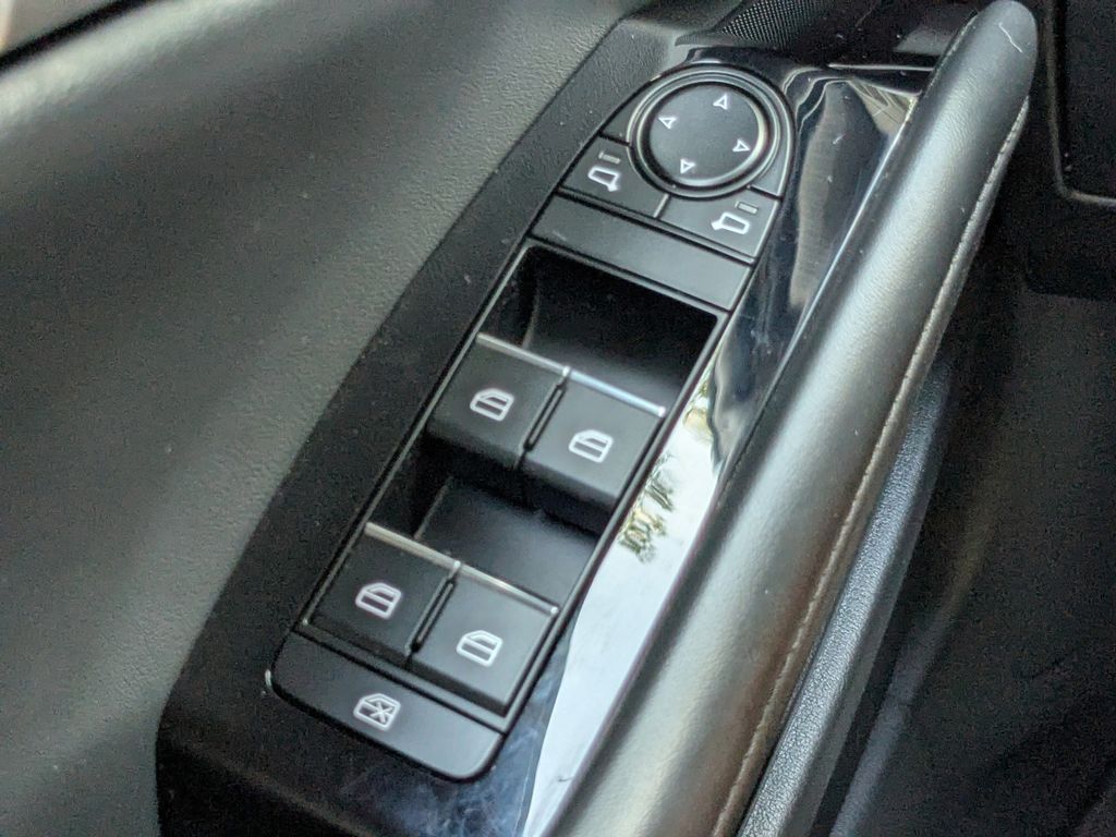 2025 Mazda Mazda3 Sedan 2.5 S Select Sport