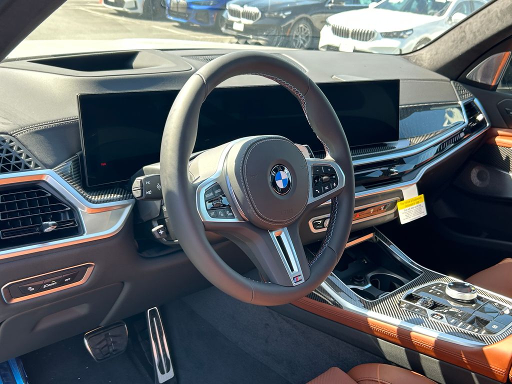 Thumbnail: 2027 BMW X7 - 13