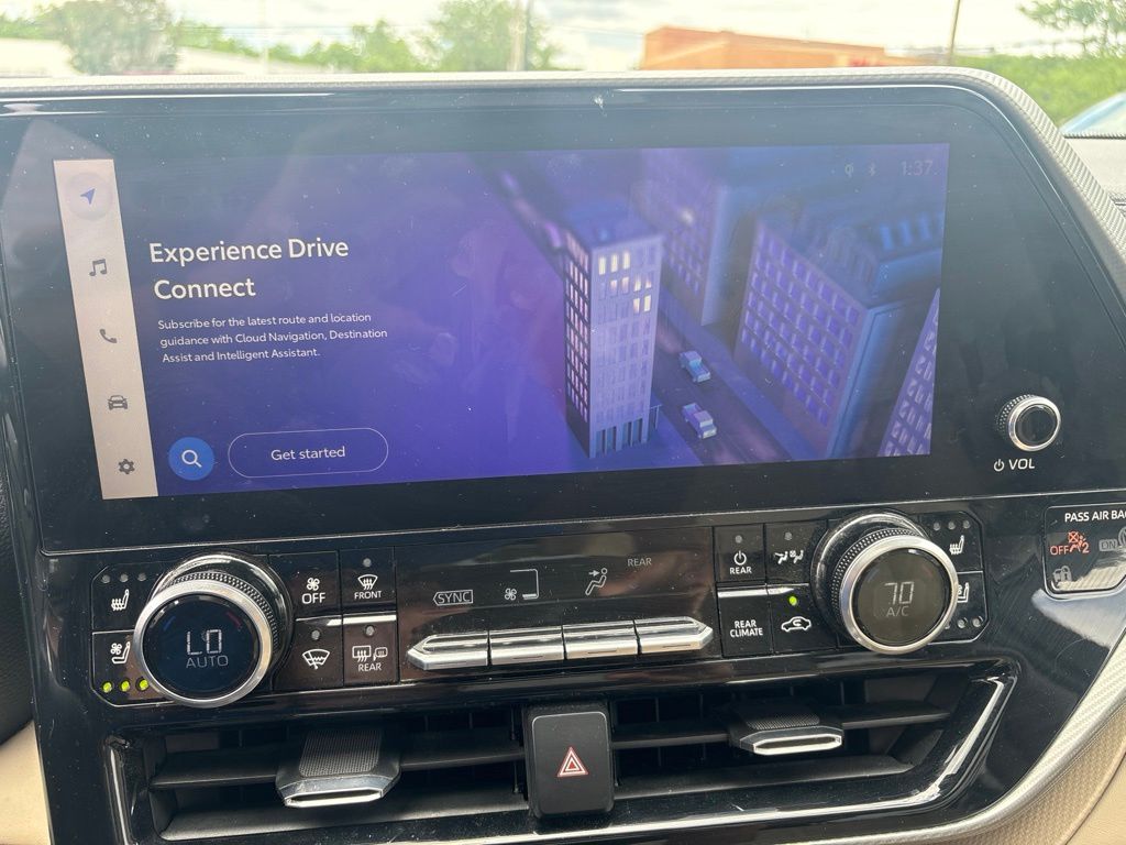 Used 2023  Toyota Platinum image 5
