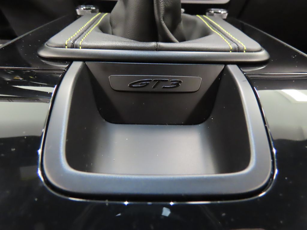 Thumbnail: 2022 Porsche 911 - 31