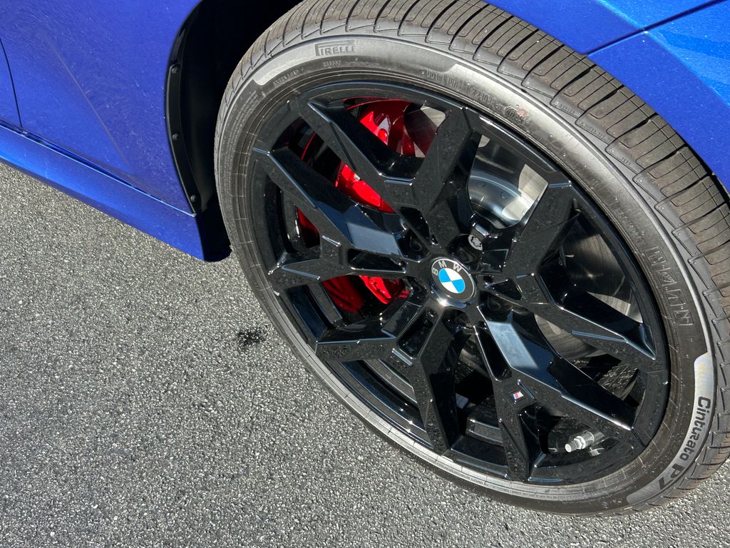 Thumbnail: 2026 BMW 3 Series - 3