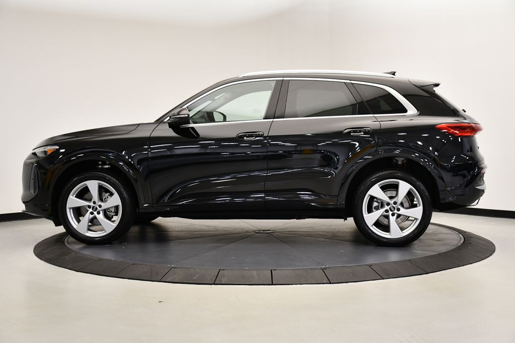 2025 Audi Q5 Premium 2
