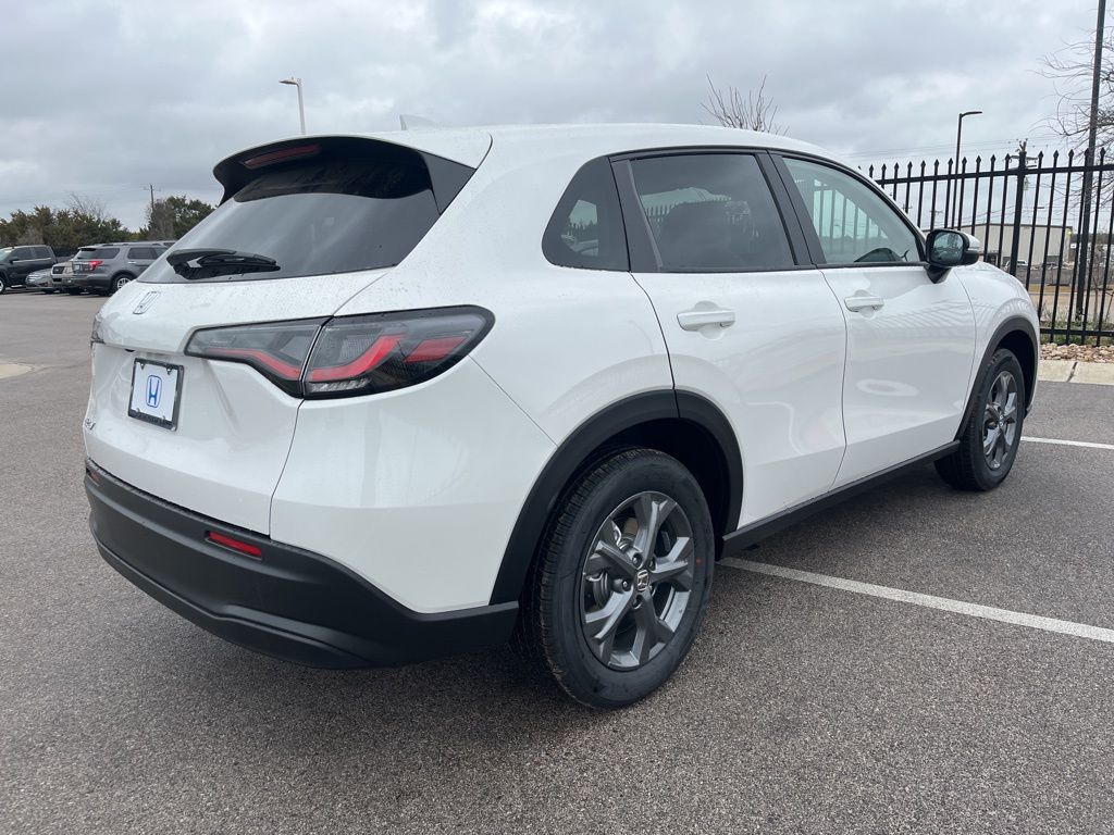 Thumbnail: 2026 Honda HR-V - 3