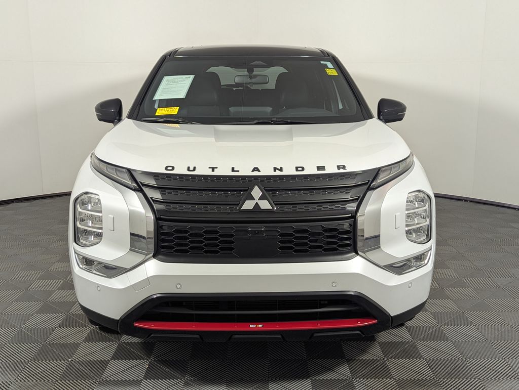2024 White Mitsubishi Outlander SE Ralliart 4X4 SUV