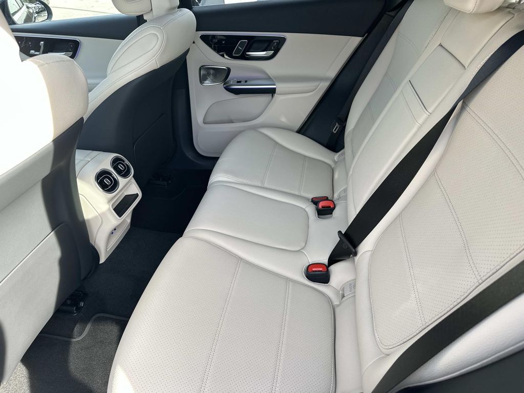 Thumbnail: 2026 Mercedes-Benz GLC - 15