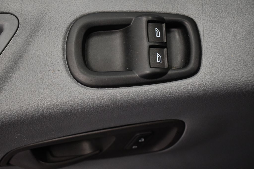 Thumbnail: 2016 Ford Transit Series - 15