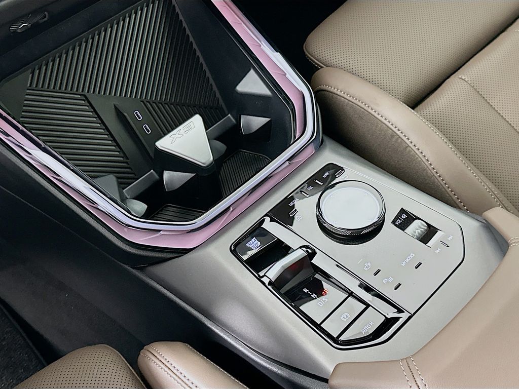 Thumbnail: 2026 BMW X3 - 15